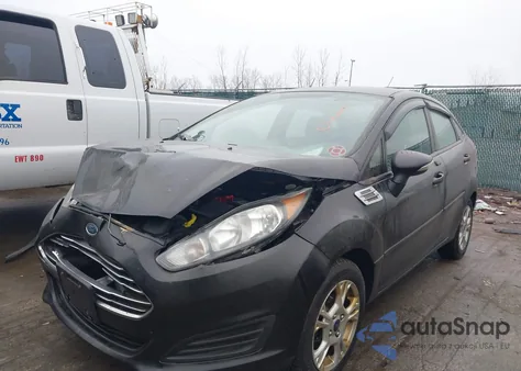 2014 Ford Fiesta Se z USA, uszkodzony, nr VIN 3FADP4BJ5EM226541